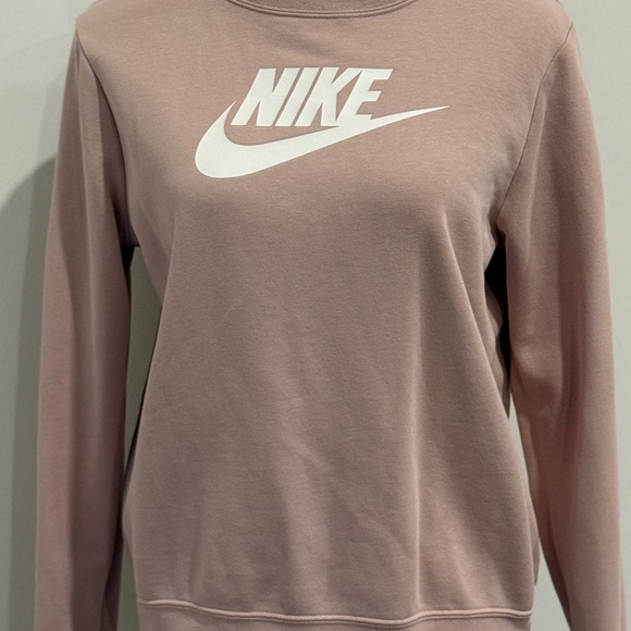 Nike Tops - Nike Women's Blush Pink Sweatshirt